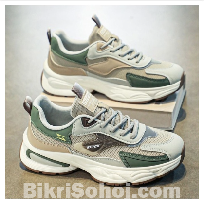 SPORT SHOES